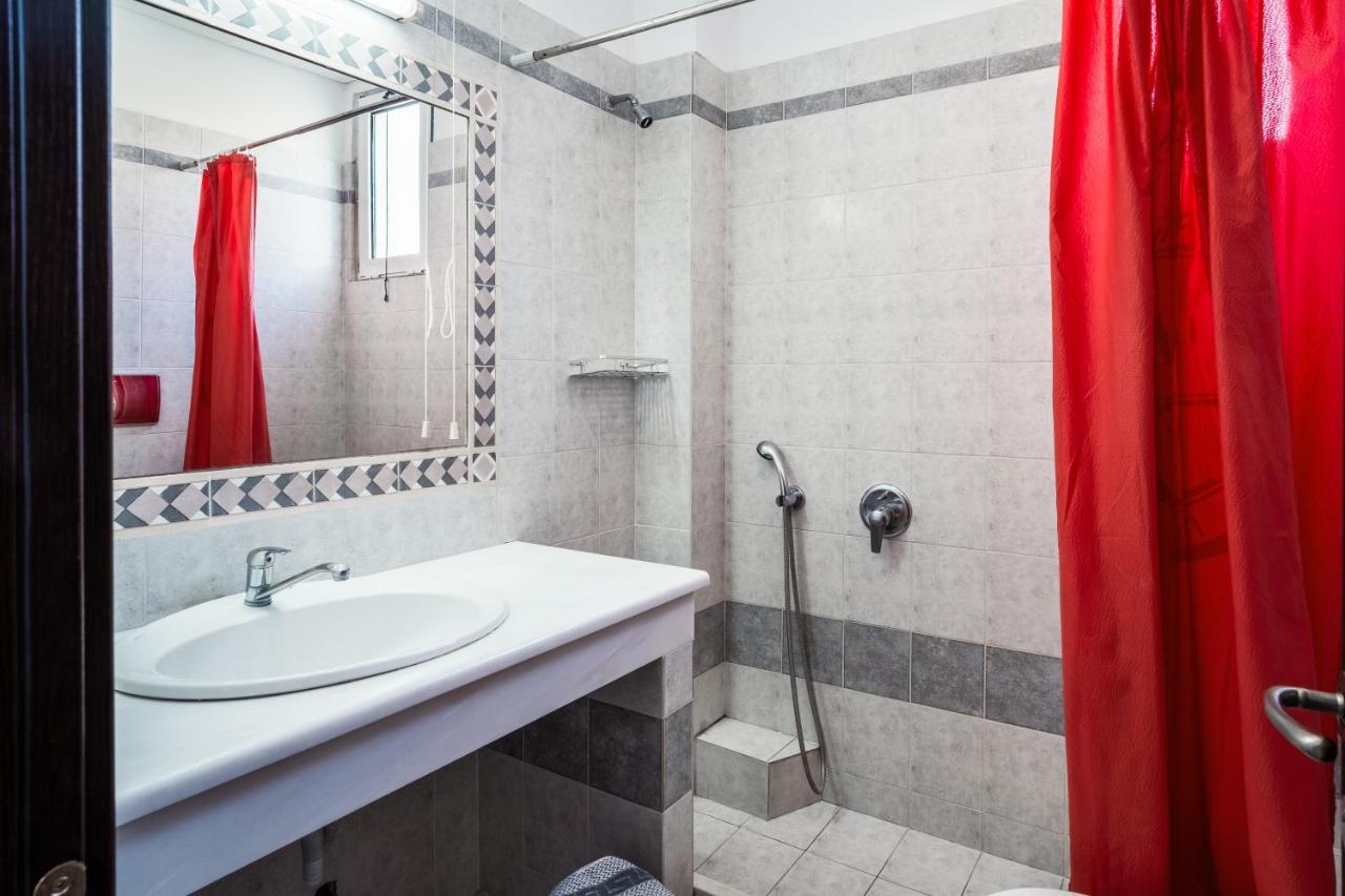 Hotel Pavlou Poros Town Extérieur photo